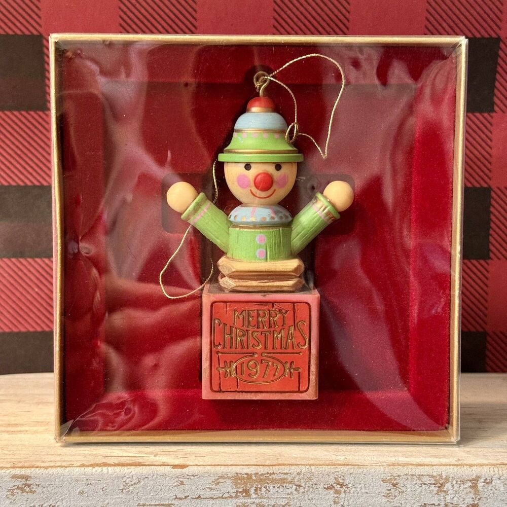 1977 Hallmark Yesteryears Tree Trimmer Jack in Box Vintage Christmas Ornament